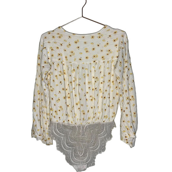 Free People Intimately Womens Bodysuit Medium White Floral Sunflower Lace Bottom - Picture 8 of 12
